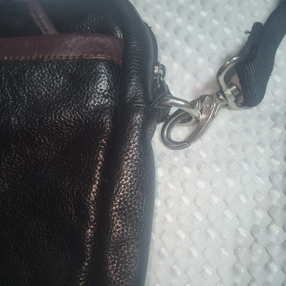 ARTURO CALLE EUC LEATHER UNISEX MESSENGER LAPTOP CROSSBODY ORGANIZER BAG